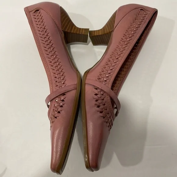 Nicole Bedeliapin Size 9 Rose Gold Woven Heels with Buckle Detail - Picture 9 of 14